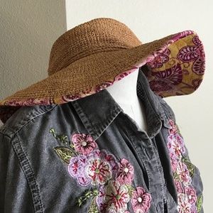 Vera Bradley collapsible sun hat with bright boho print